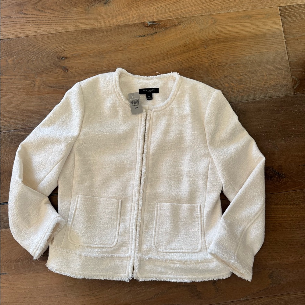 NWT-Ann Taylor Cream Textured Raw Edge Blazer